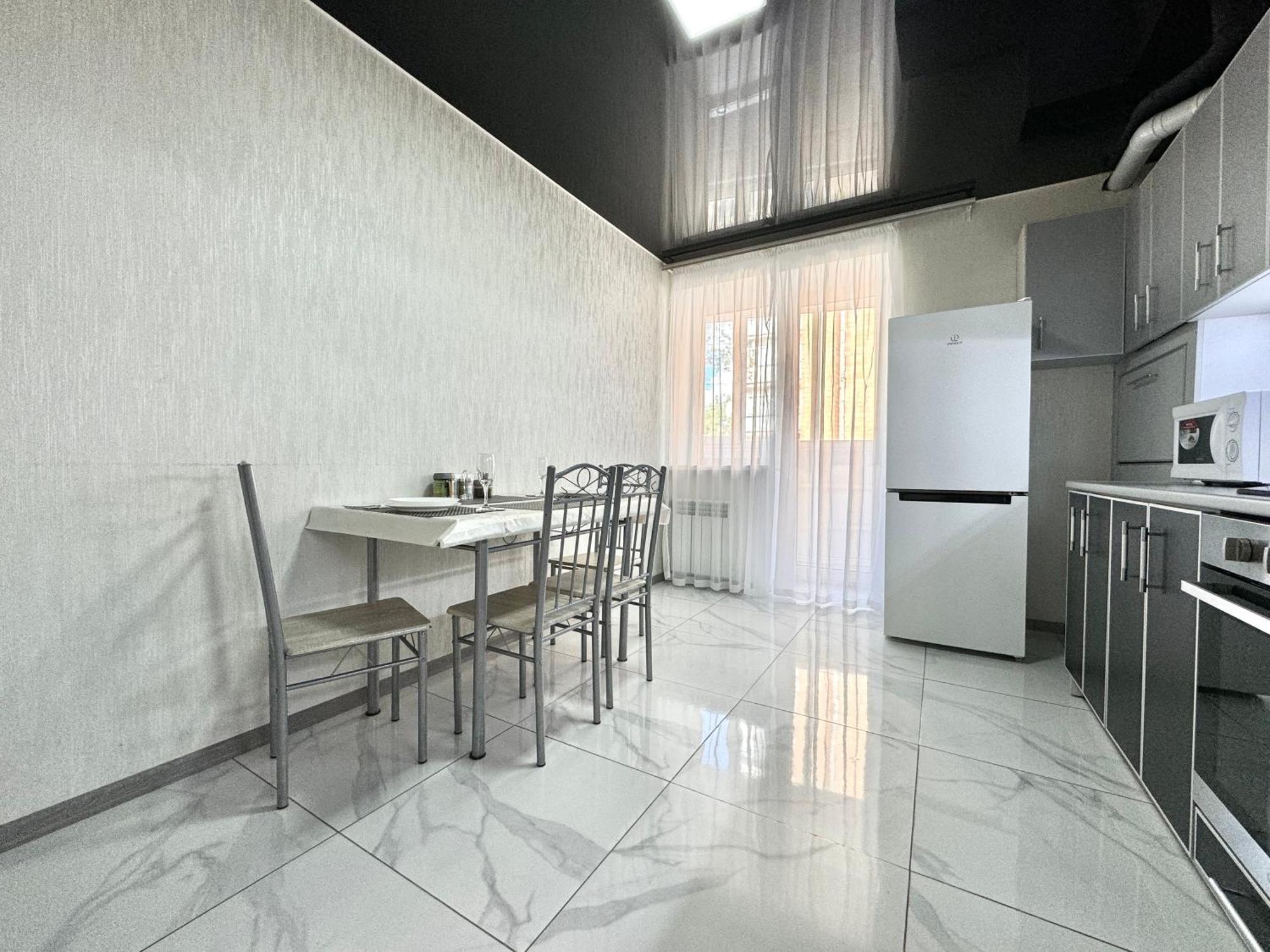 Apartpoltava 2 Окремі Кімнати, Новобудова, Два Великих Ліжка Центр, Корпусний Сад Exterior foto
