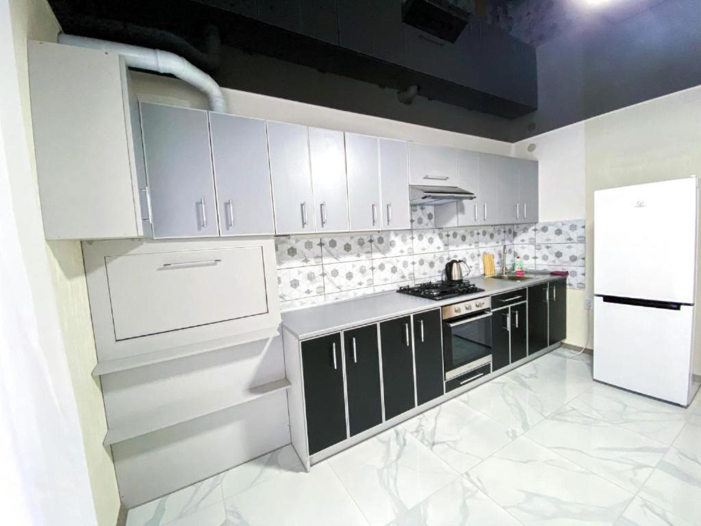 Apartpoltava 2 Окремі Кімнати, Новобудова, Два Великих Ліжка Центр, Корпусний Сад Exterior foto